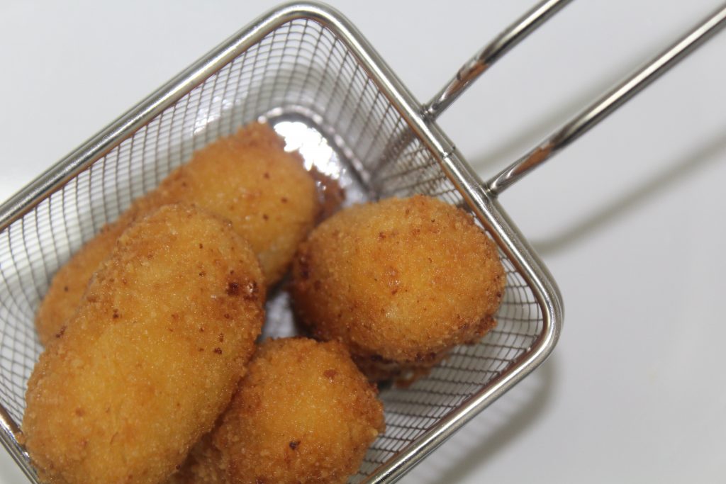 croquetas de atún y piquillo