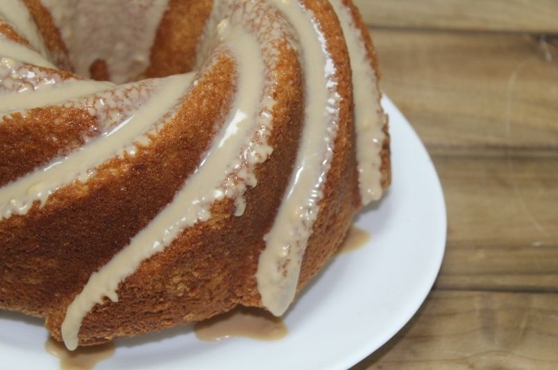 Bizcocho con crema de turrón